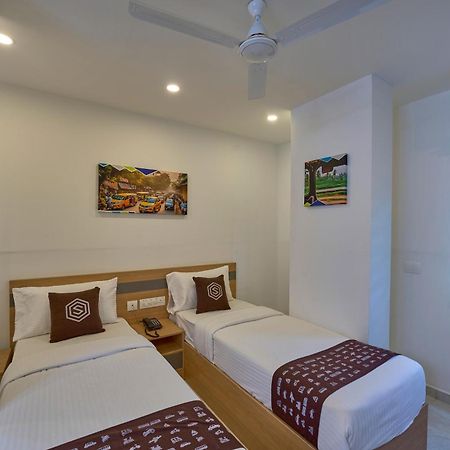 Hotel Sapphire Club Hub Kochi Exterior foto
