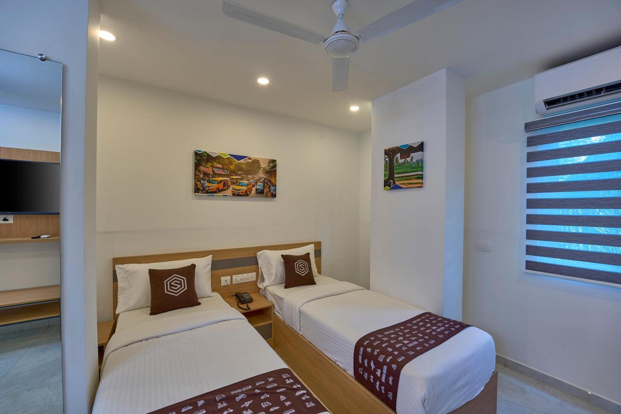 Hotel Sapphire Club Hub Kochi Exterior foto
