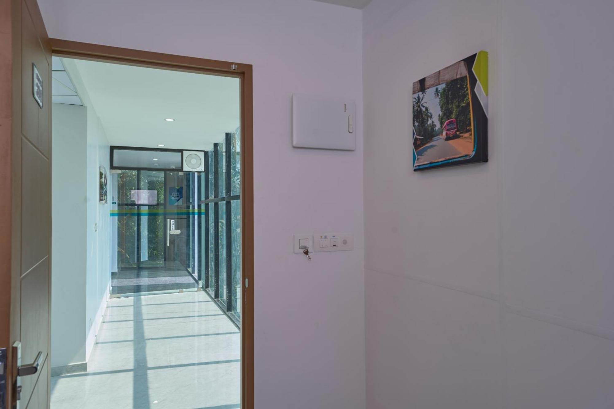 Hotel Sapphire Club Hub Kochi Exterior foto